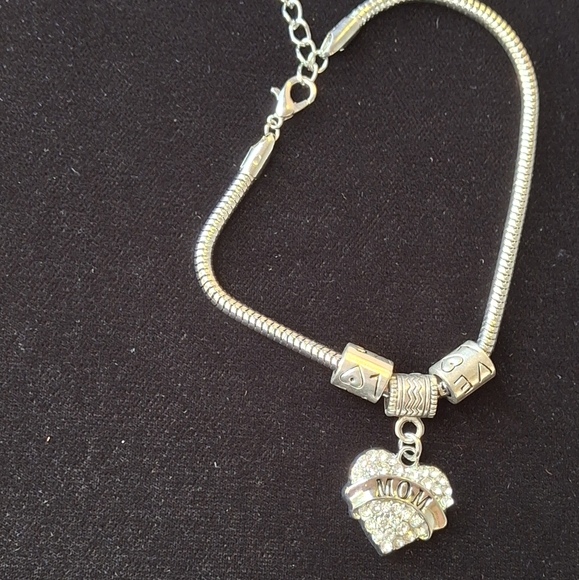 New Rhinestone MOM European Snake Chain Love Charms Bracelet. - Picture 8 of 13